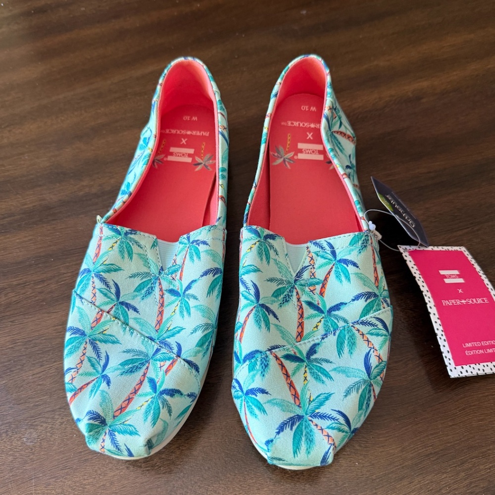 TOMS x Paper Source Palm Tree espadrilles